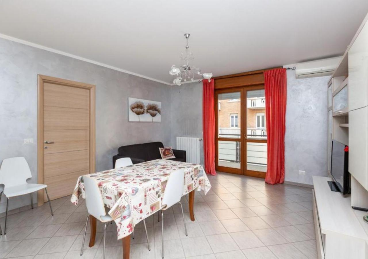 Comfy Cozy Apartment Close To Metro Torino Dış mekan fotoğraf